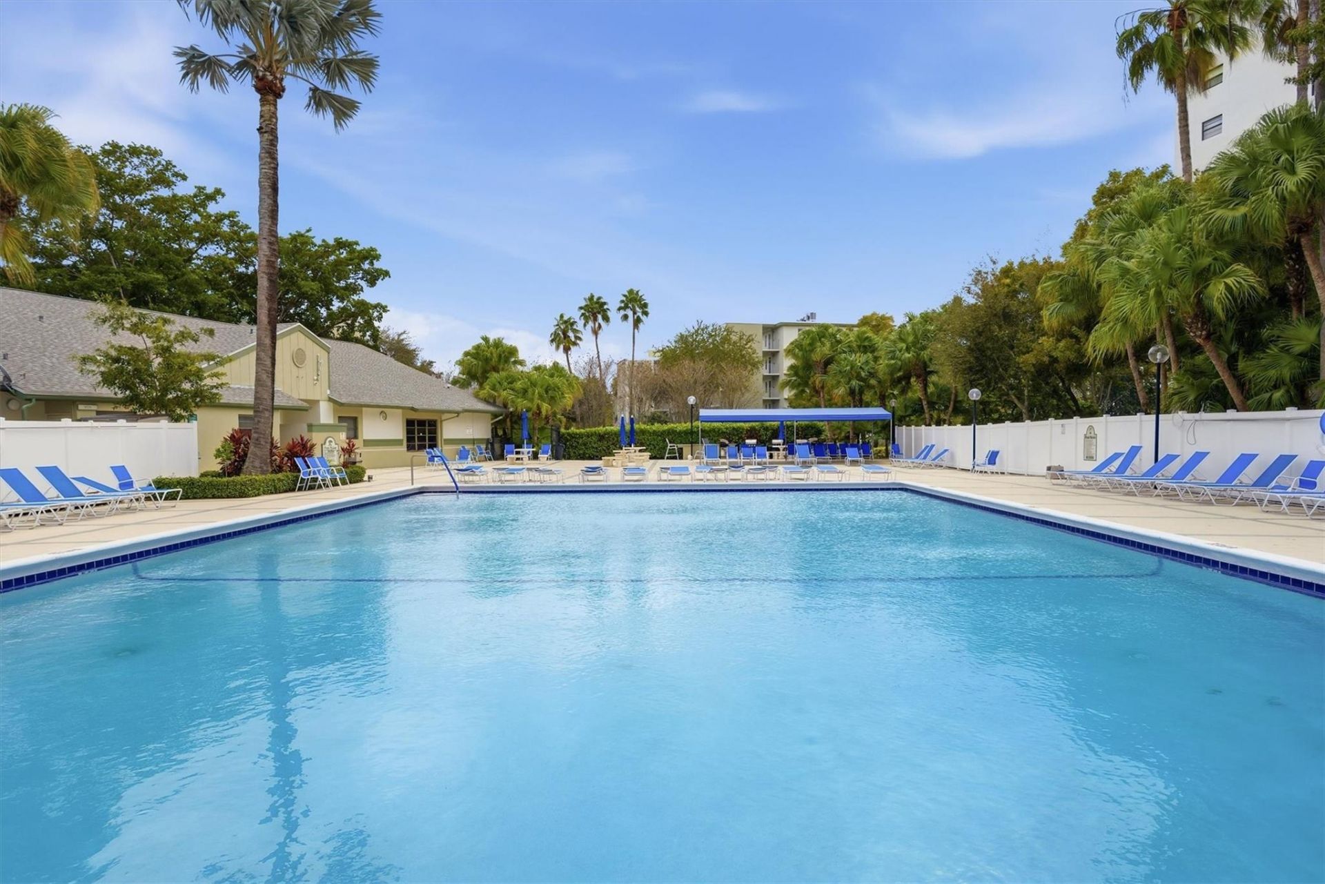 2238 N Cypress Bend Drive, Unit 608, Pompano Beach, FL 33069 Photo