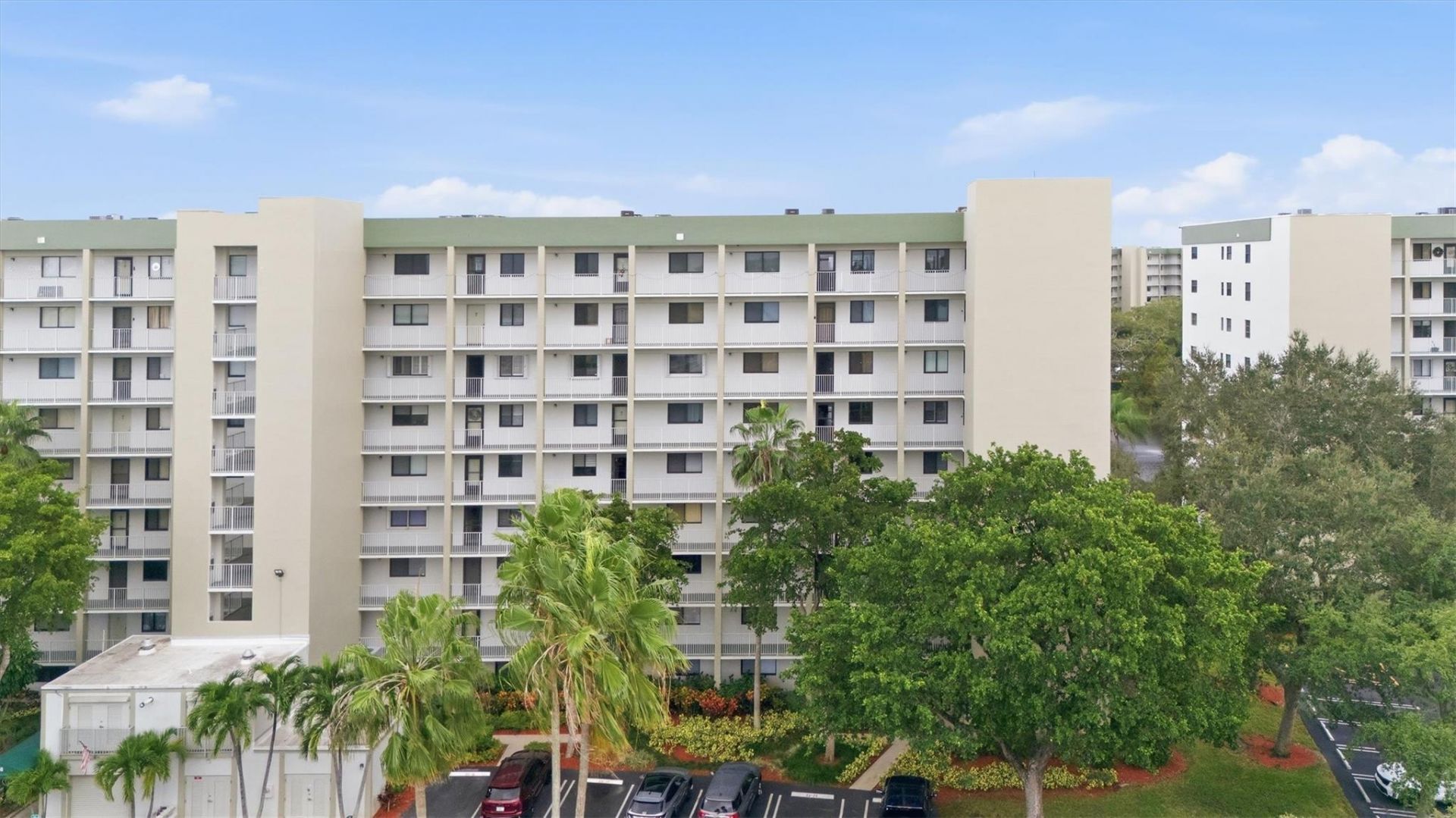 2238 N Cypress Bend Drive, Unit 608, Pompano Beach, FL 33069 Photo