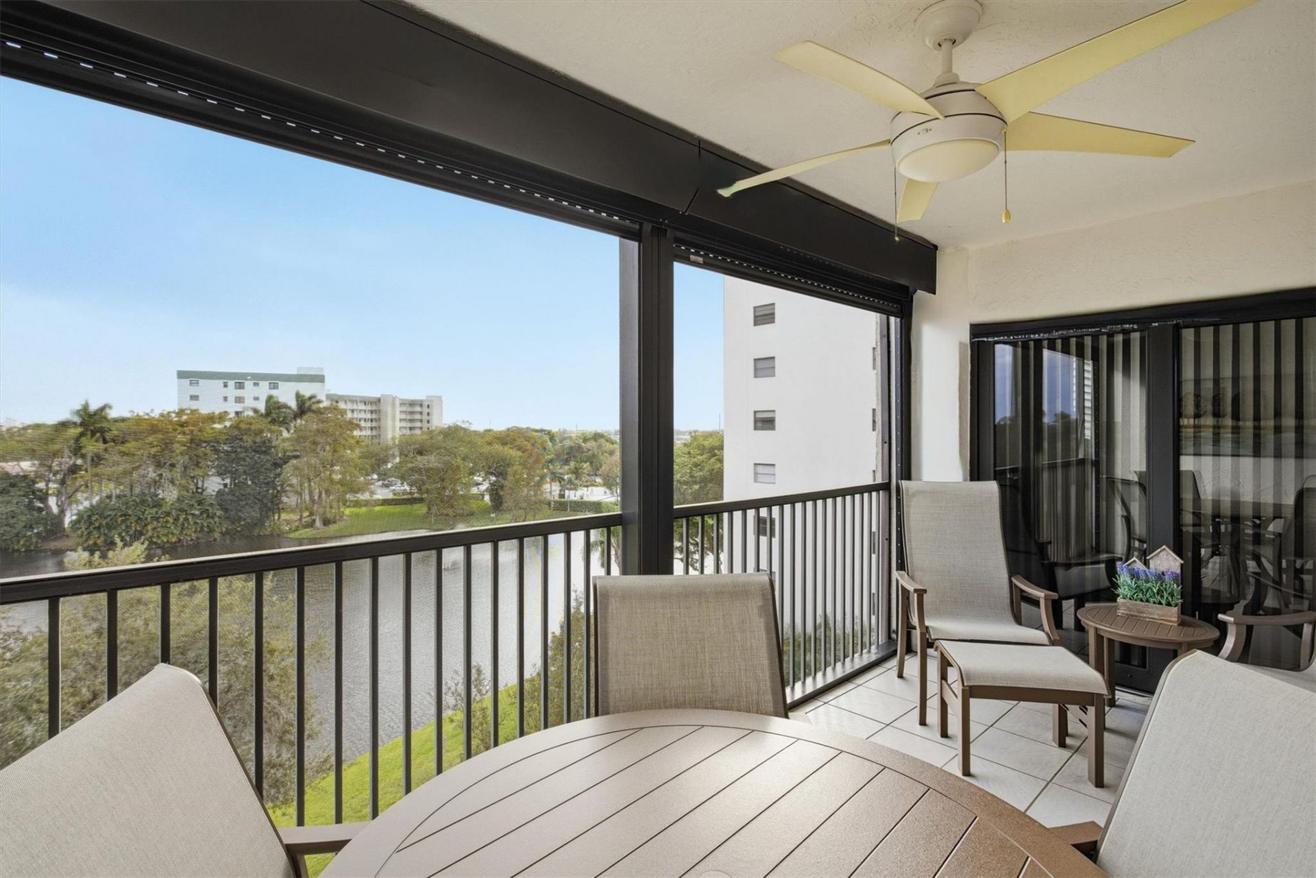 2238 N Cypress Bend Drive, Unit 608, Pompano Beach, FL 33069 Photo