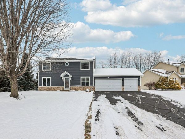 9000 Parkside Drive, Woodbury, MN 55125