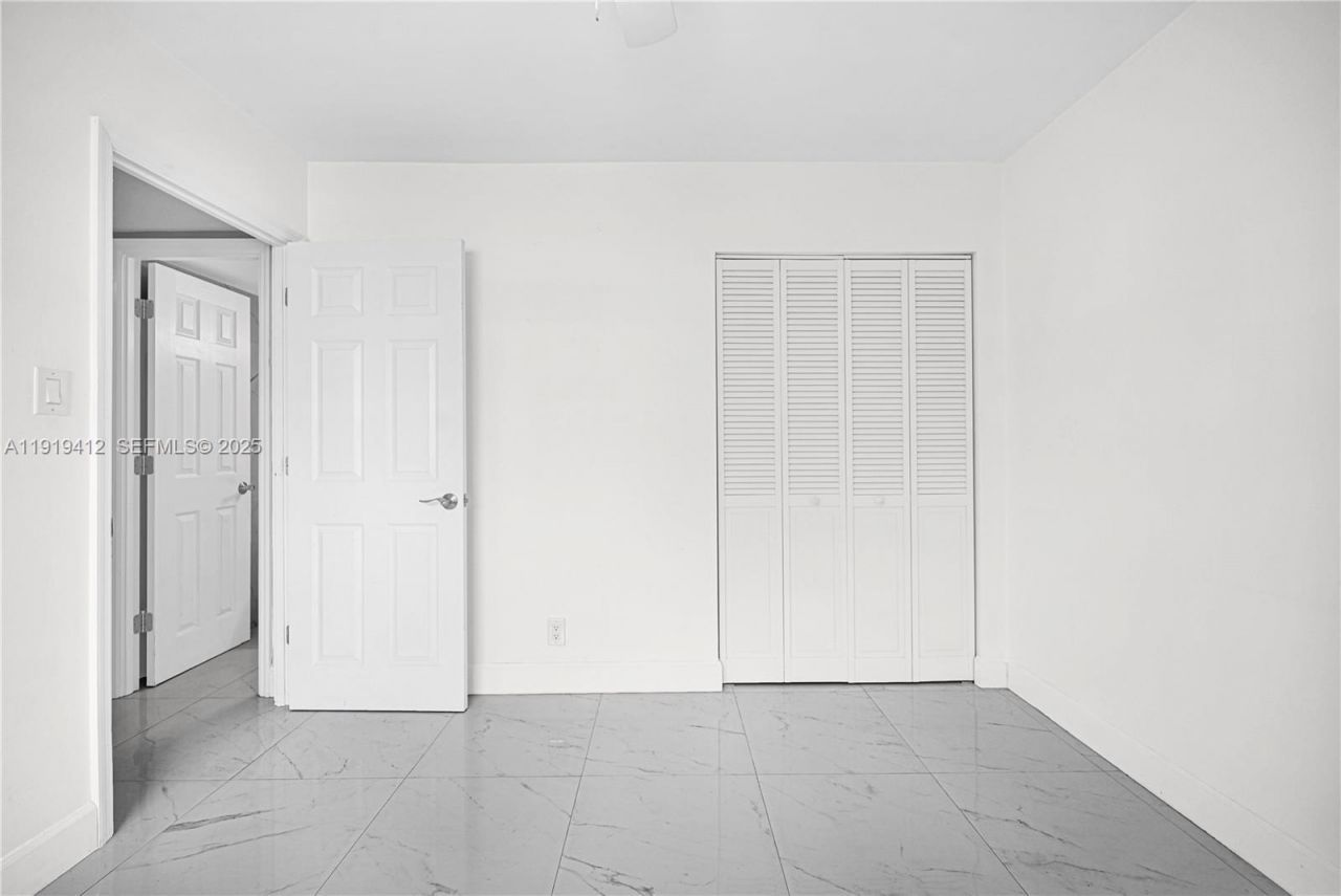 132 S Cypress Rd, Unit 518, Pompano Beach, FL 33060 Photo