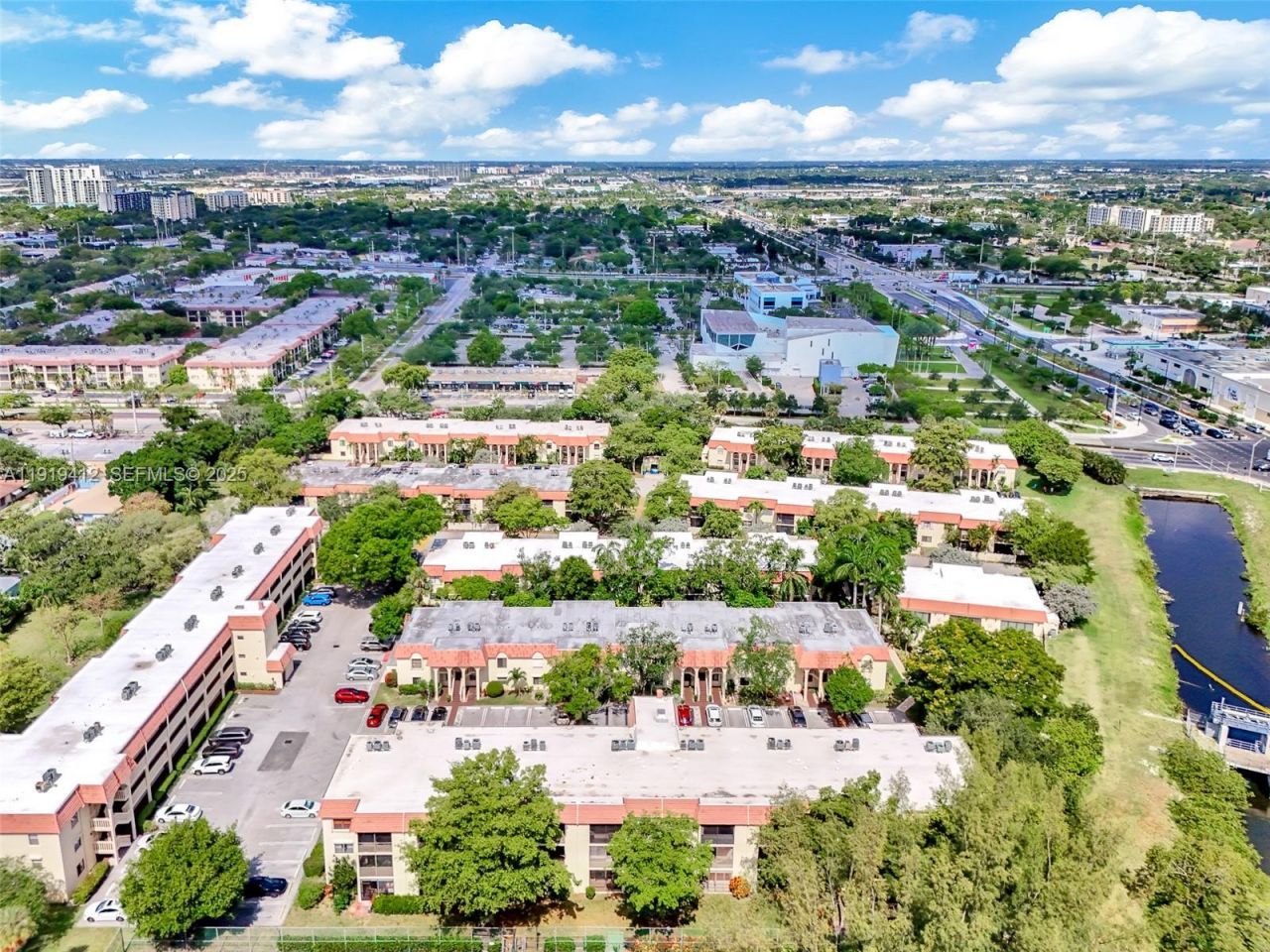 132 S Cypress Rd, Unit 518, Pompano Beach, FL 33060 Photo