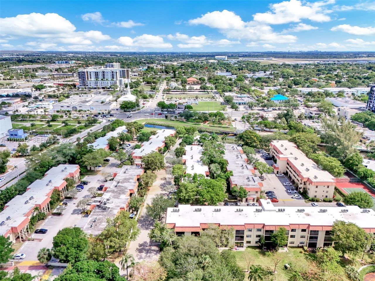 132 S Cypress Rd, Unit 518, Pompano Beach, FL 33060 Photo