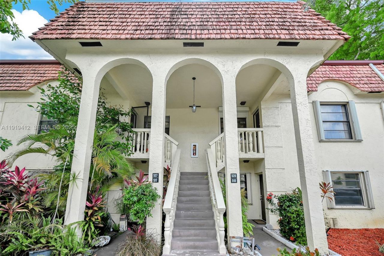 132 S Cypress Rd, Unit 518, Pompano Beach, FL 33060 Photo