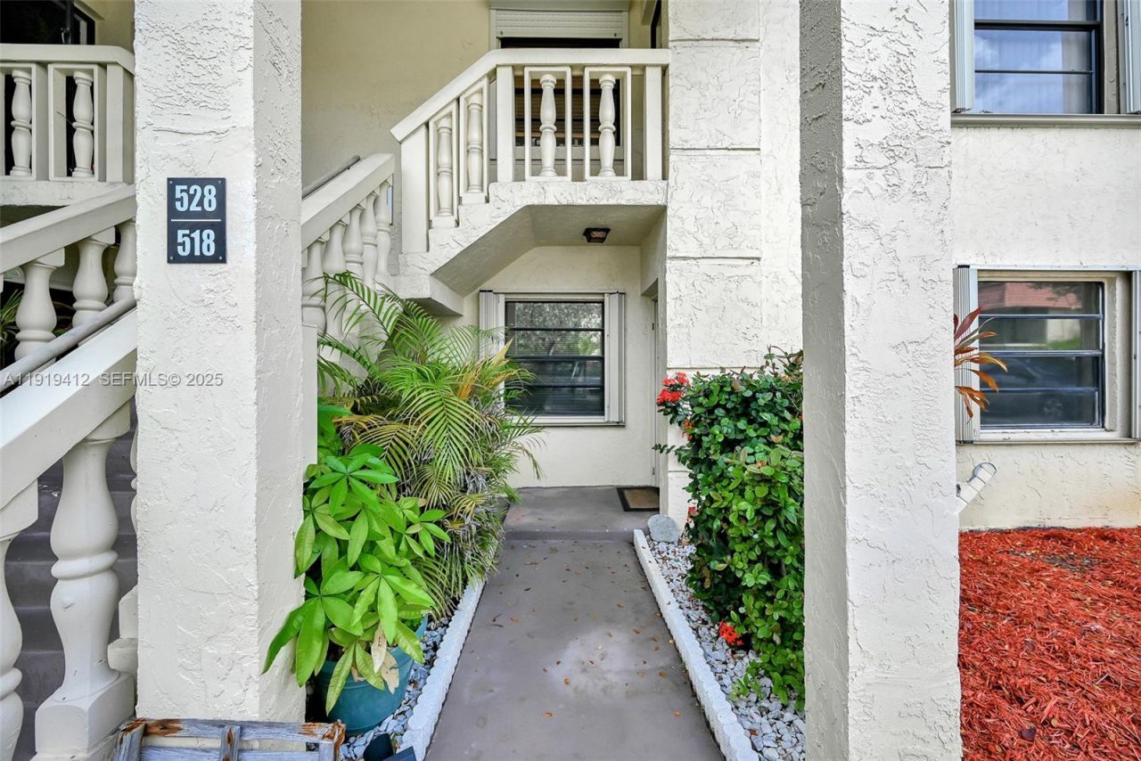 132 S Cypress Rd, Unit 518, Pompano Beach, FL 33060 Photo