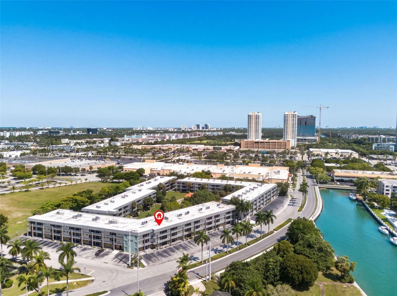 300 Layne Blvd, Unit 303, Hallandale Beach, FL 33009 Photo