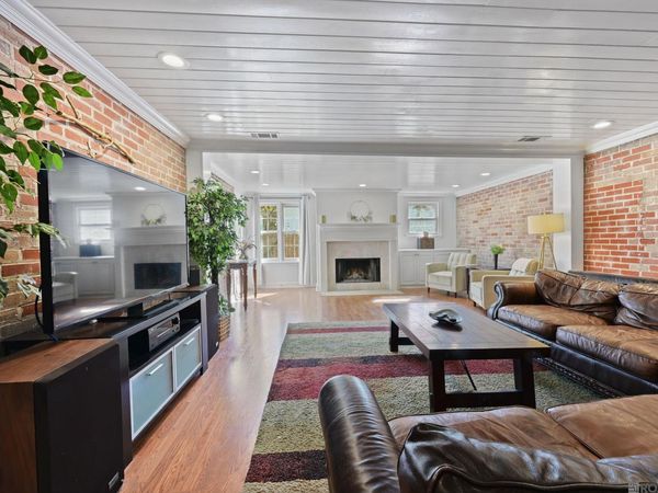 114 Lsu Ave, Baton Rouge, LA 70808