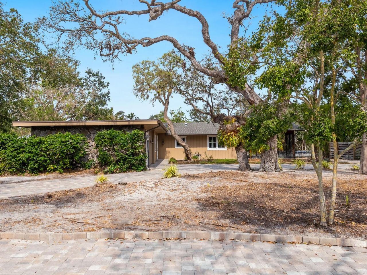 615 Buttonwood Drive, Longboat Key, FL 34228 Photo