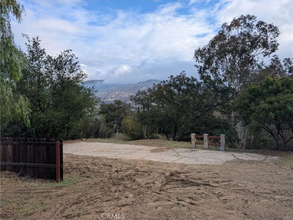 1087 LOMA Lane, Simi Valley, CA 93063