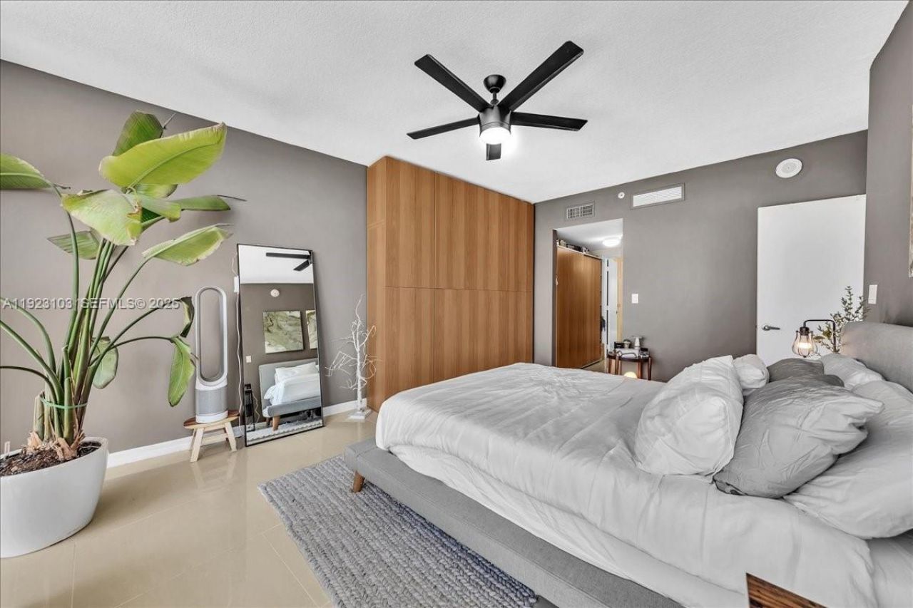 1750 N Bayshore Dr, Unit 2015, Miami, FL 33132 Photo