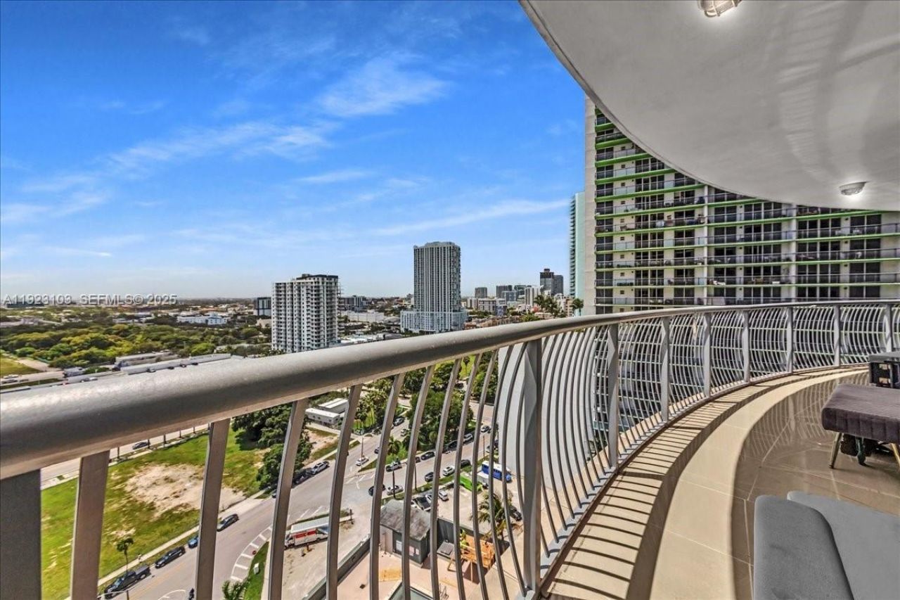 1750 N Bayshore Dr, Unit 2015, Miami, FL 33132 Photo