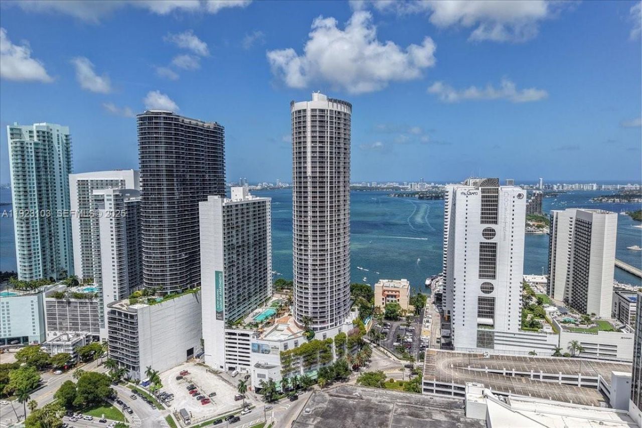 1750 N Bayshore Dr, Unit 2015, Miami, FL 33132 Photo