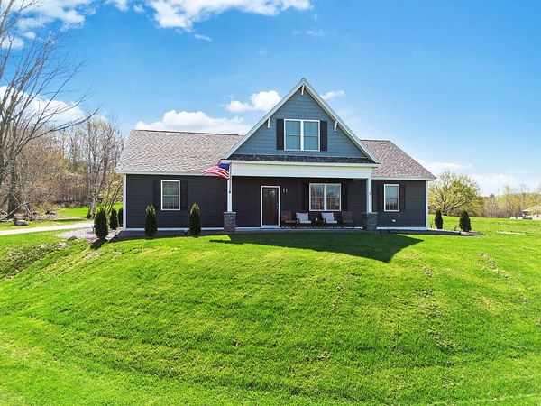 1 Overlook Drive, Hallowell, ME 04347