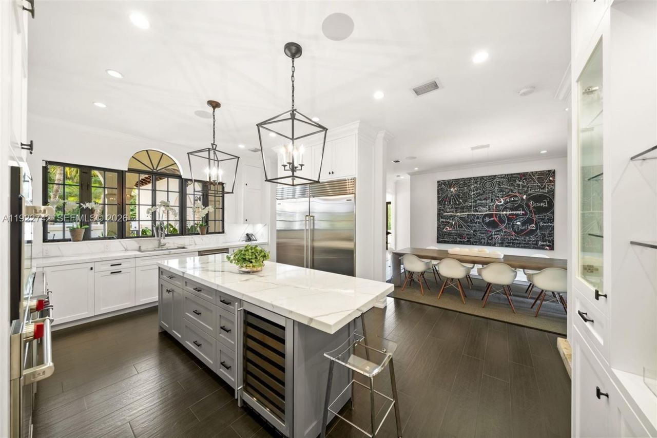 8800 SW 57 Ave, Pinecrest, FL 33156 Photo