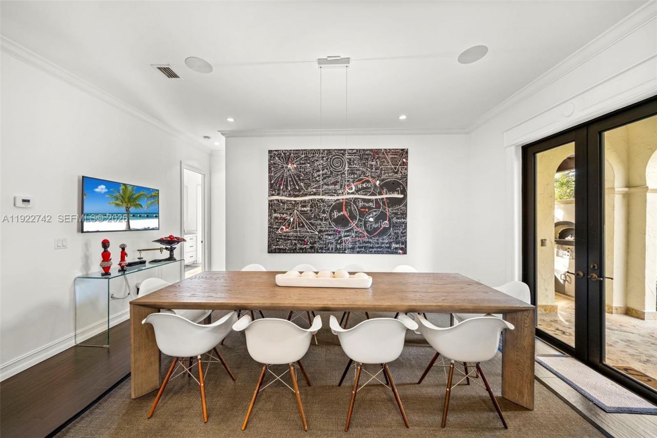 8800 SW 57 Ave, Pinecrest, FL 33156 Photo