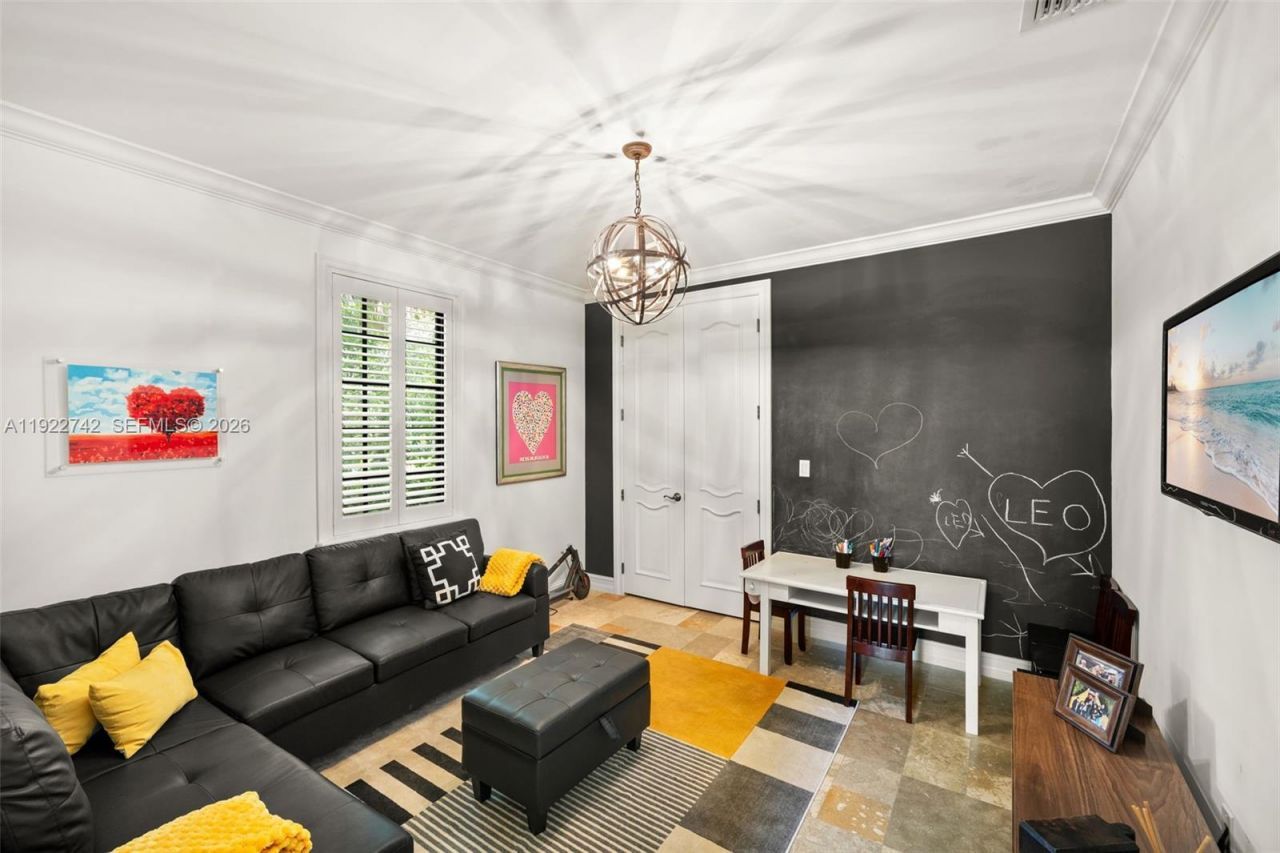 8800 SW 57 Ave, Pinecrest, FL 33156 Photo