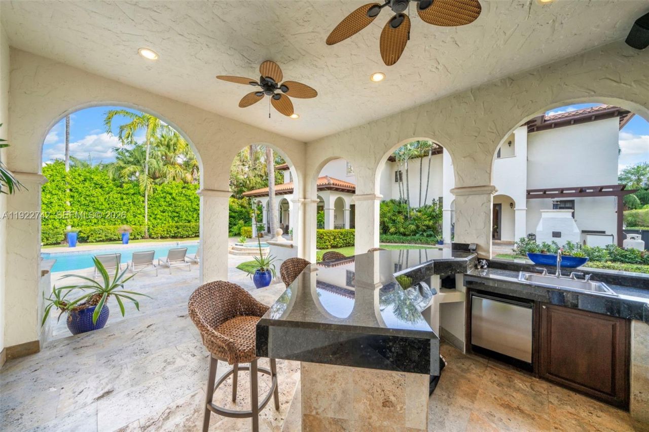 8800 SW 57 Ave, Pinecrest, FL 33156 Photo