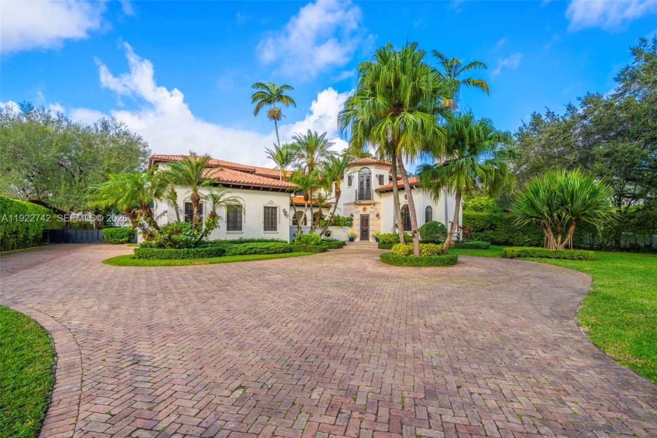 8800 SW 57 Ave, Pinecrest, FL 33156 Photo