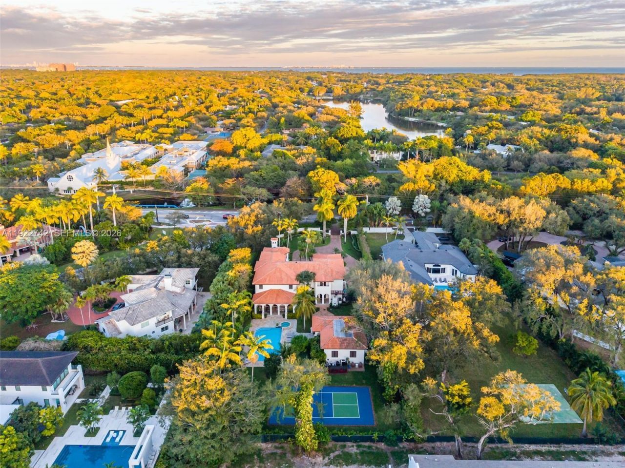 8800 SW 57 Ave, Pinecrest, FL 33156 Photo