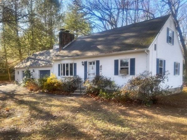 36 Line Street, Southampton, MA 01073