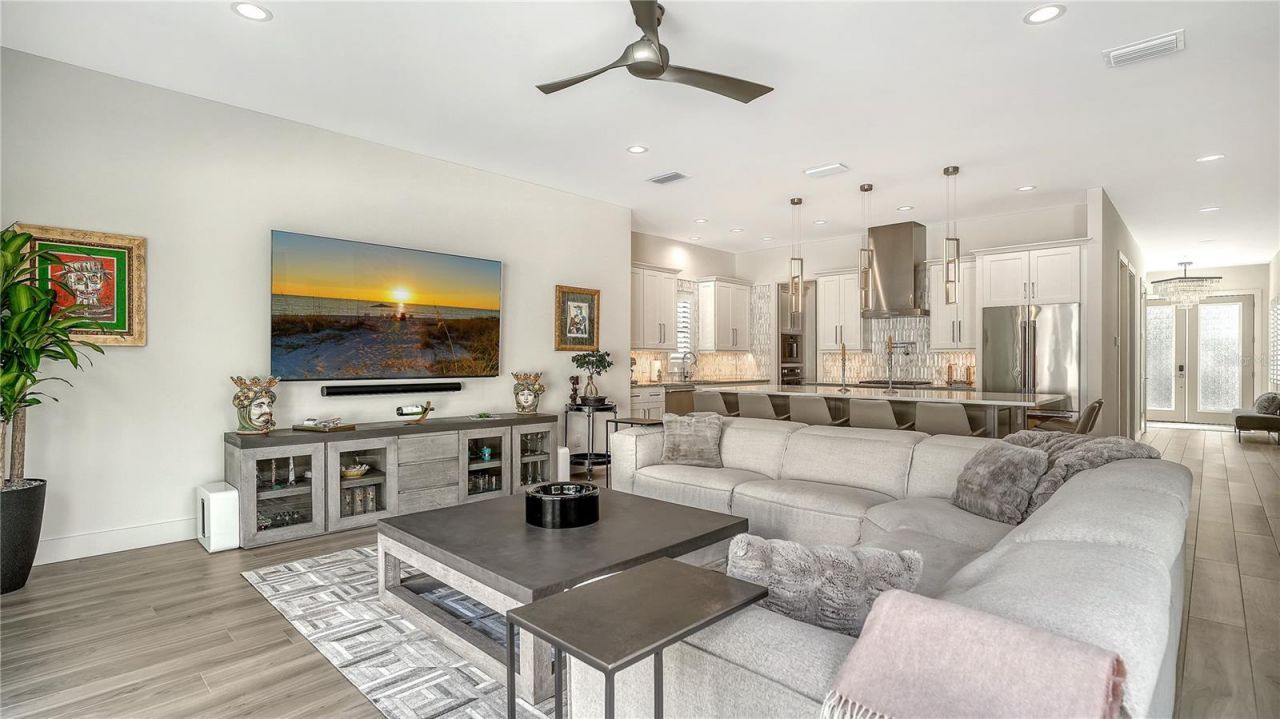 1659 Devonshire Lane, Sarasota, FL 34236 Photo