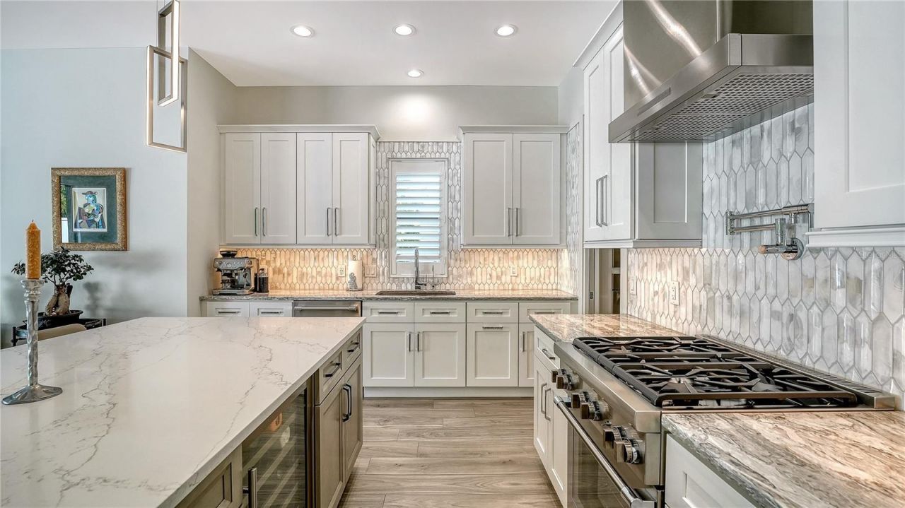 1659 Devonshire Lane, Sarasota, FL 34236 Photo