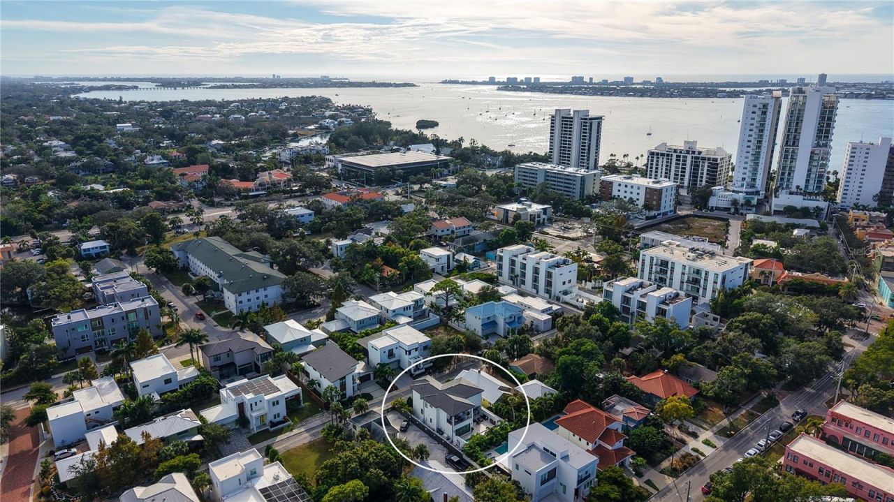 1659 Devonshire Lane, Sarasota, FL 34236 Photo
