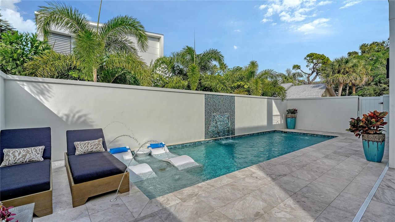 1659 Devonshire Lane, Sarasota, FL 34236 Photo