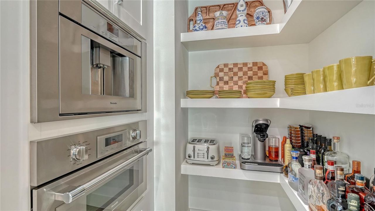 1659 Devonshire Lane, Sarasota, FL 34236 Photo