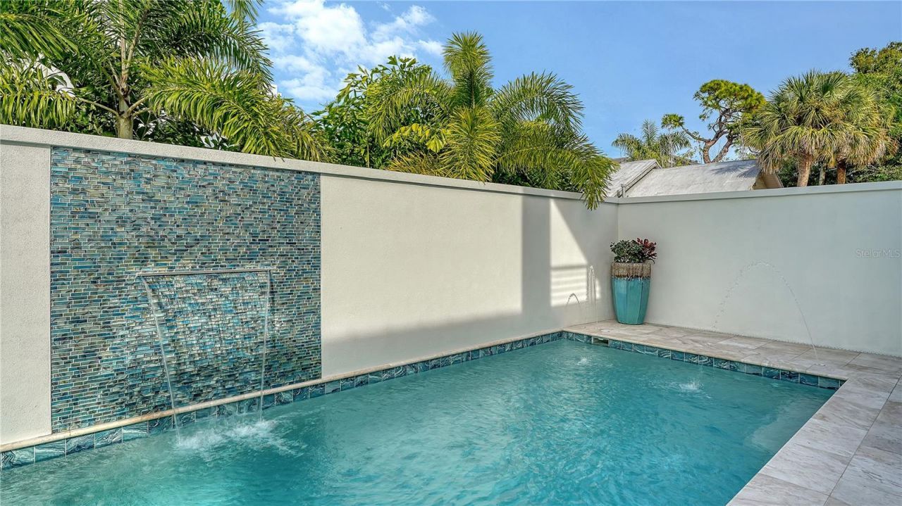 1659 Devonshire Lane, Sarasota, FL 34236 Photo