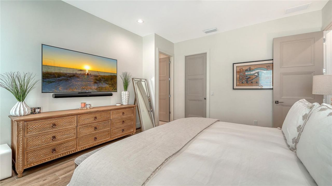 1659 Devonshire Lane, Sarasota, FL 34236 Photo