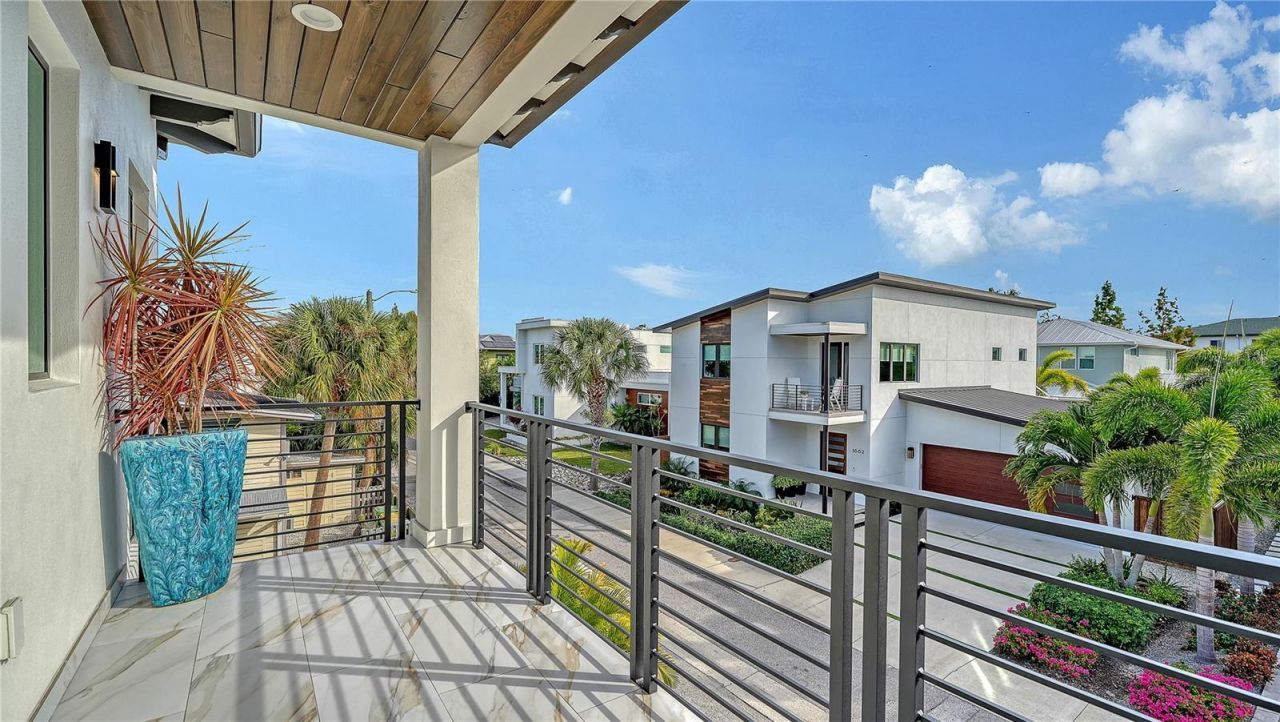 1659 Devonshire Lane, Sarasota, FL 34236 Photo