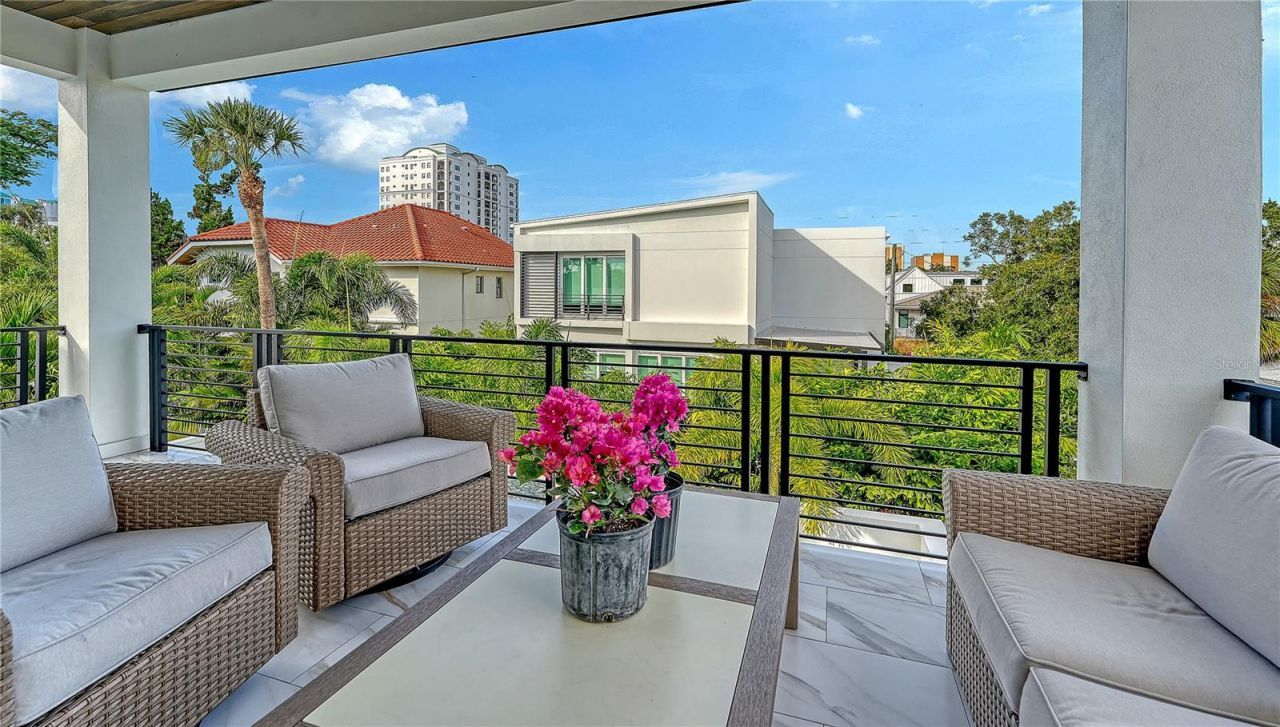 1659 Devonshire Lane, Sarasota, FL 34236 Photo