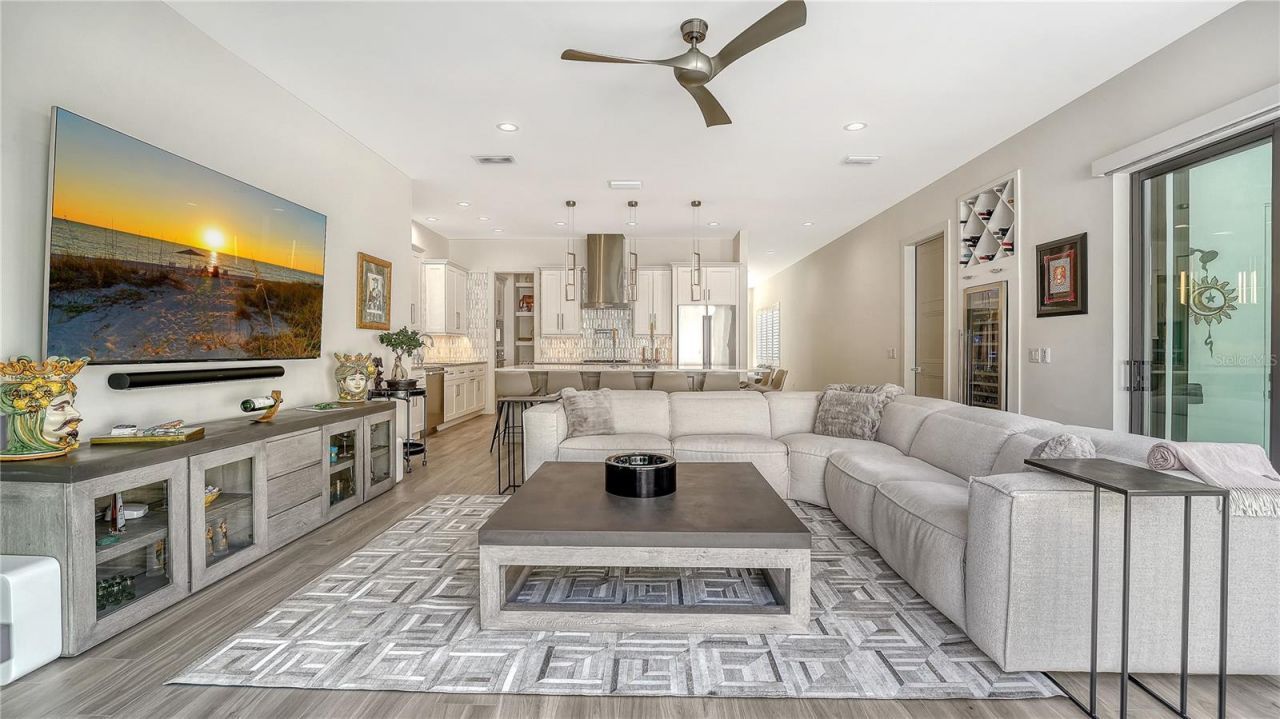 1659 Devonshire Lane, Sarasota, FL 34236 Photo