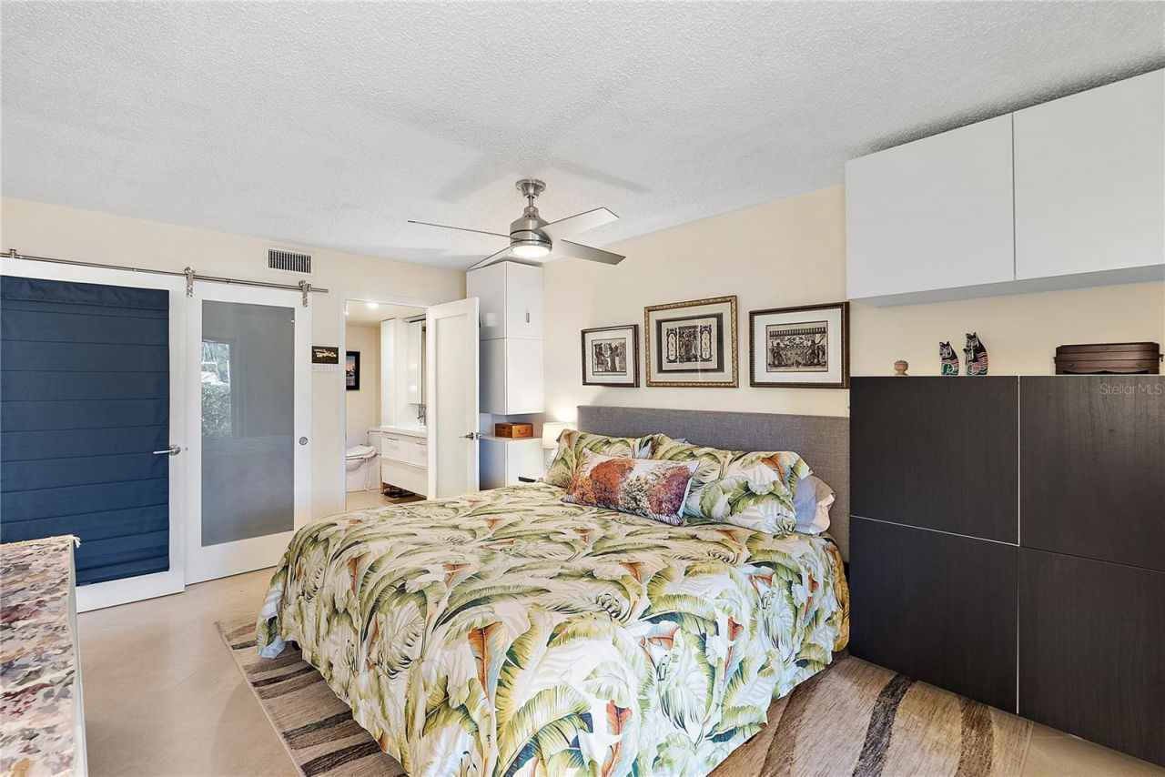 4780 Brittany Drive S, Unit 11, Saint Petersburg, FL 33715 Photo