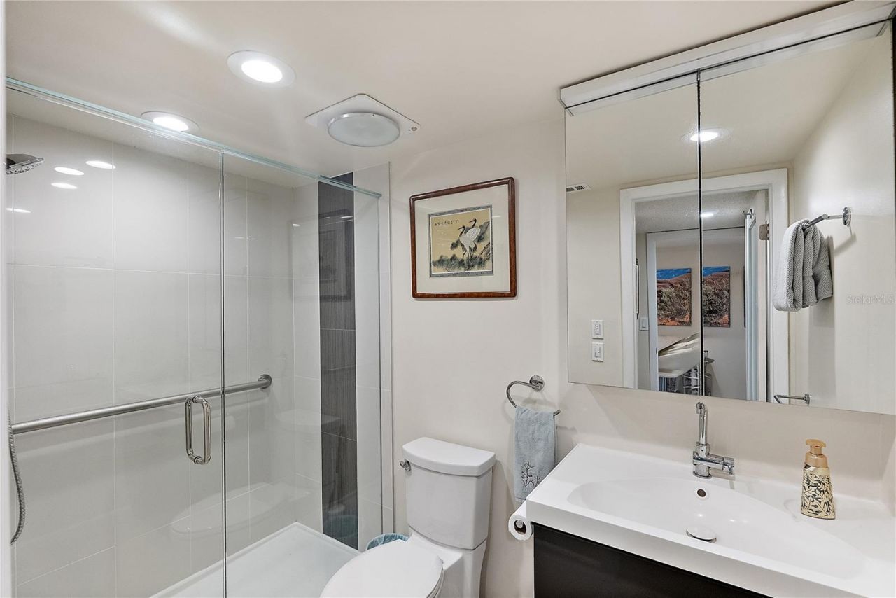 4780 Brittany Drive S, Unit 11, Saint Petersburg, FL 33715 Photo