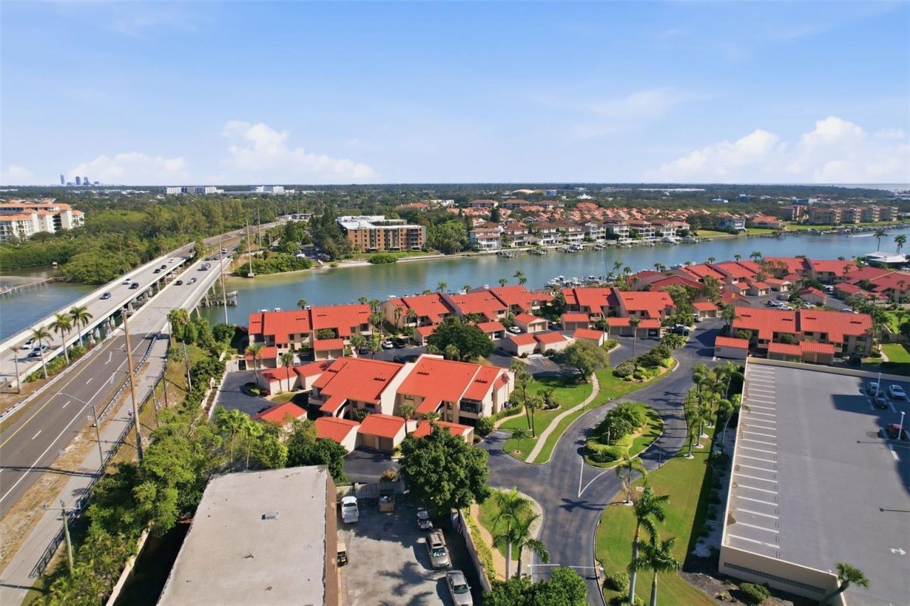 4780 Brittany Drive S, Unit 11, Saint Petersburg, FL 33715 Photo