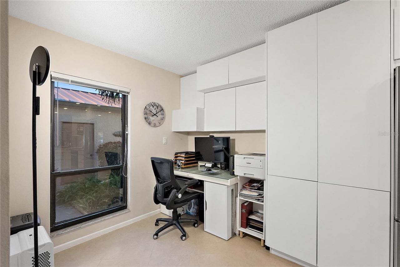 4780 Brittany Drive S, Unit 11, Saint Petersburg, FL 33715 Photo