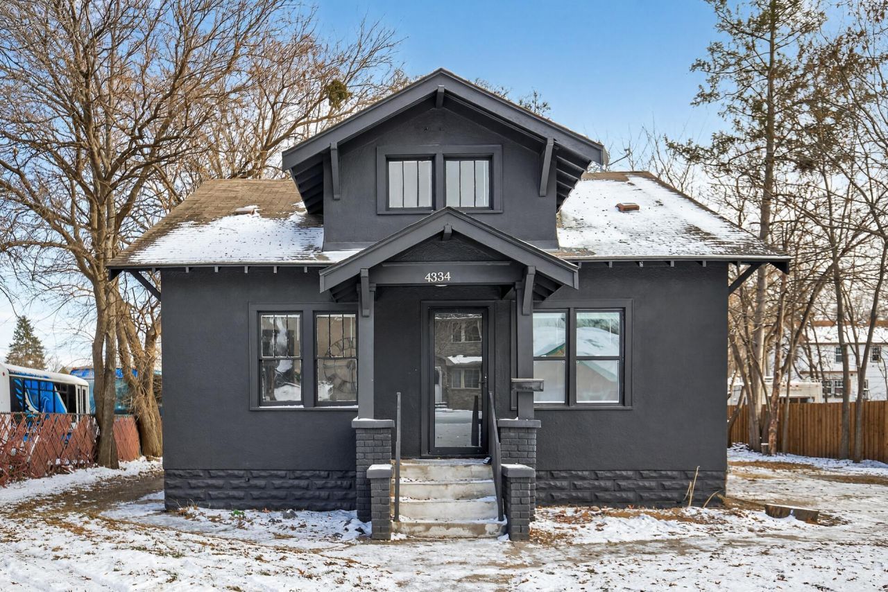 4334 Fremont Avenue N, Minneapolis, MN 55412 Main Photo
