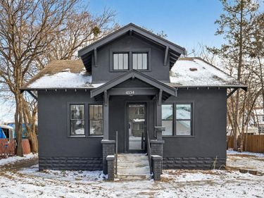 4334 Fremont Avenue N, Minneapolis, MN 55412