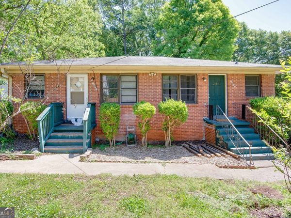 2982 Pearl Street, Unit LEFT SIDE, East Point, GA 30344