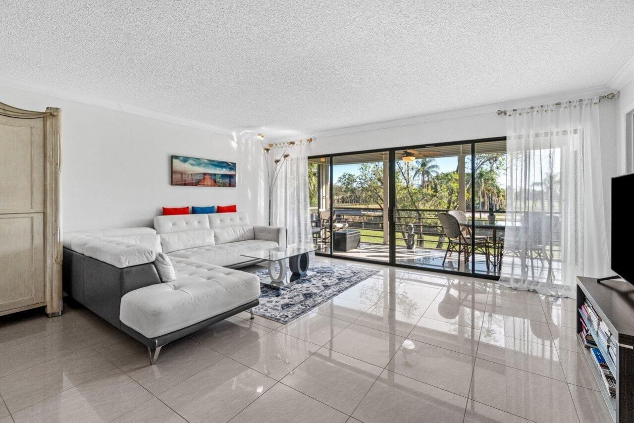 5589 Fairway Park Drive, Unit 202, Boynton Beach, FL 33437 Photo