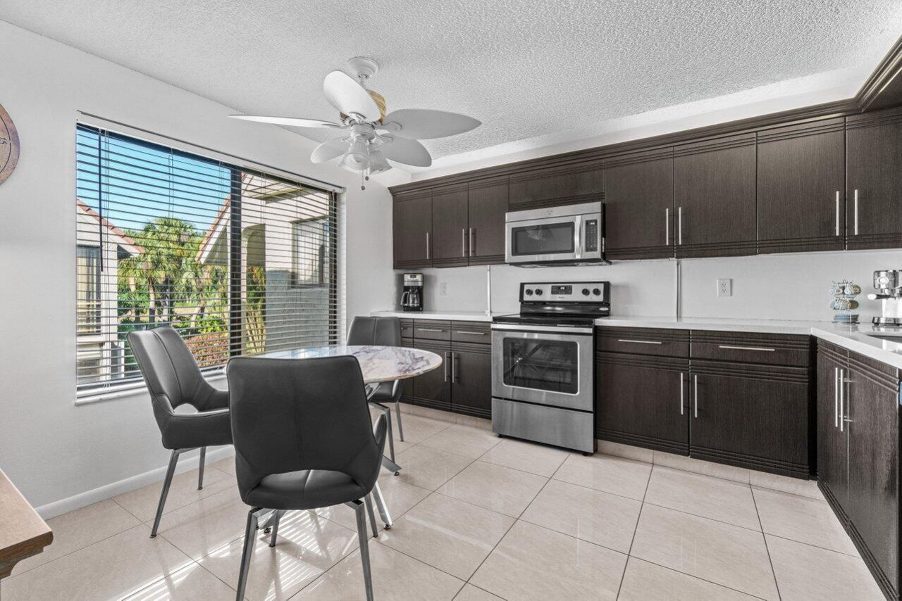 5589 Fairway Park Drive, Unit 202, Boynton Beach, FL 33437 Photo