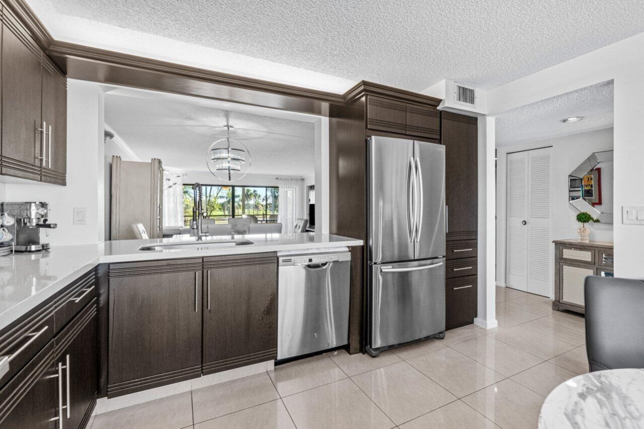 5589 Fairway Park Drive, Unit 202, Boynton Beach, FL 33437 Photo