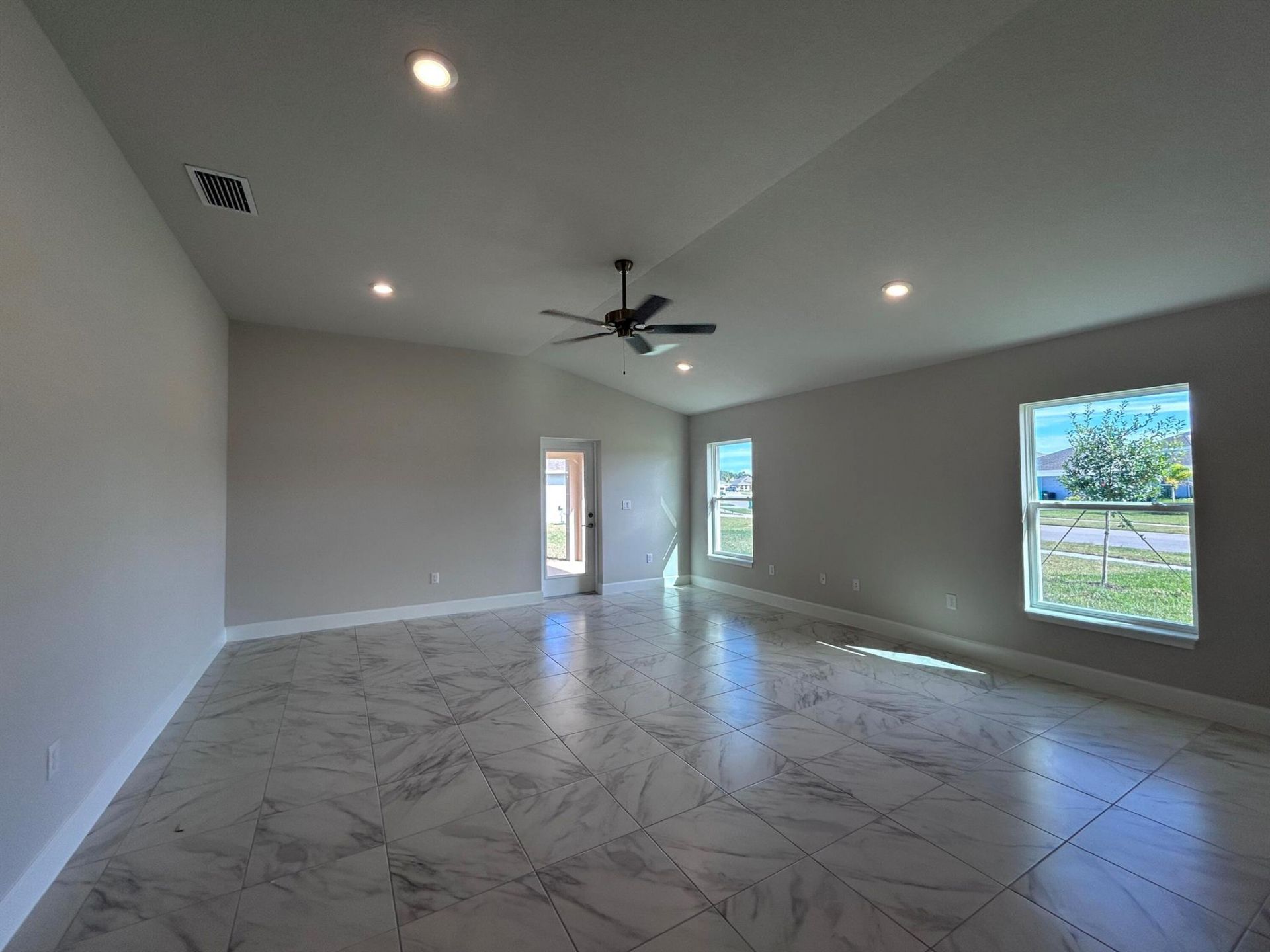 5728 Waterstone Boulevard, Fort Pierce, FL 34951 Photo