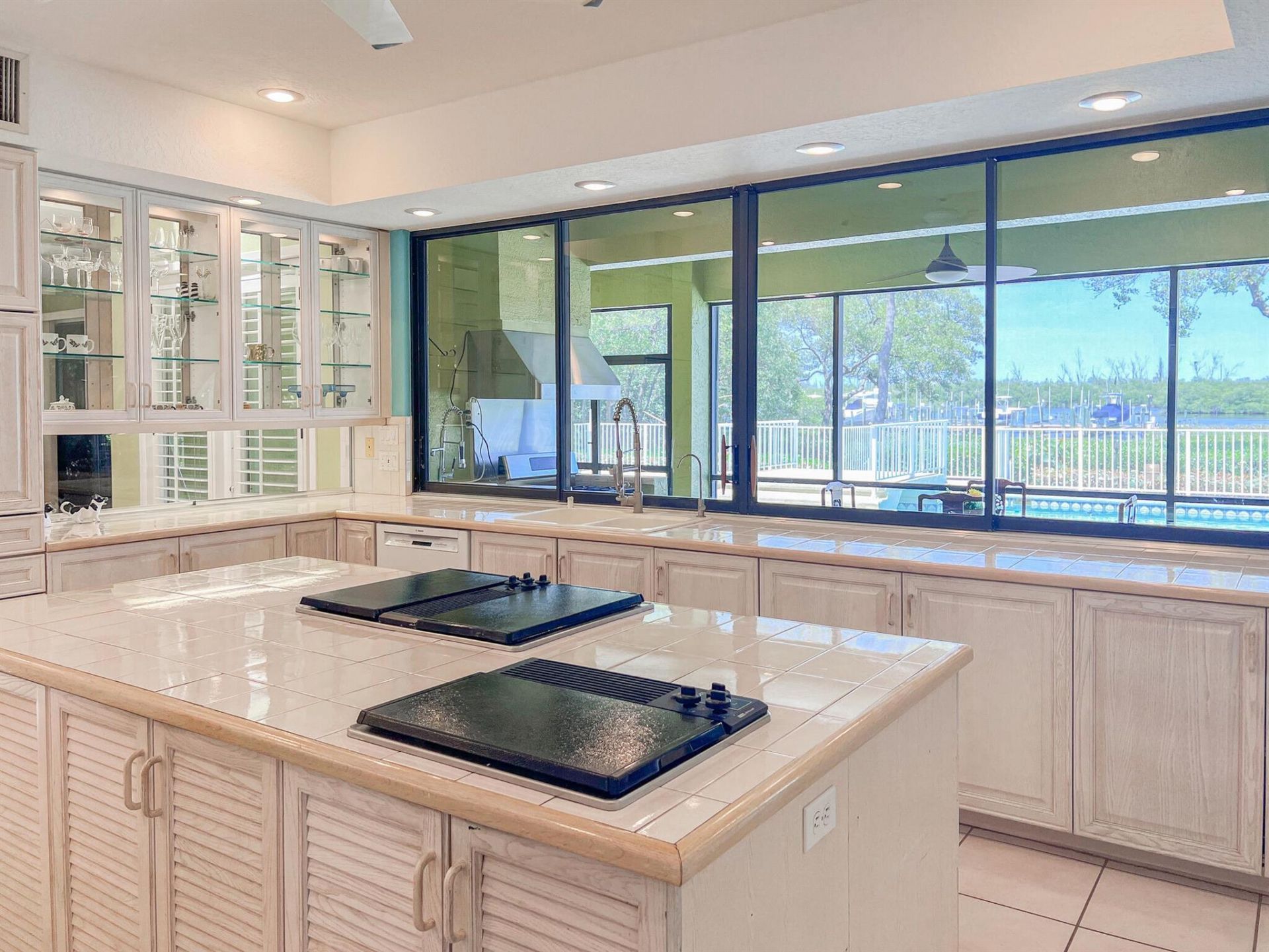 8902 SE Marina Bay Drive, Hobe Sound, FL 33455 Photo