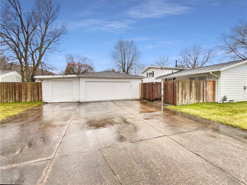 1173 Madrid Drive, Akron, OH 44313 Photo 23