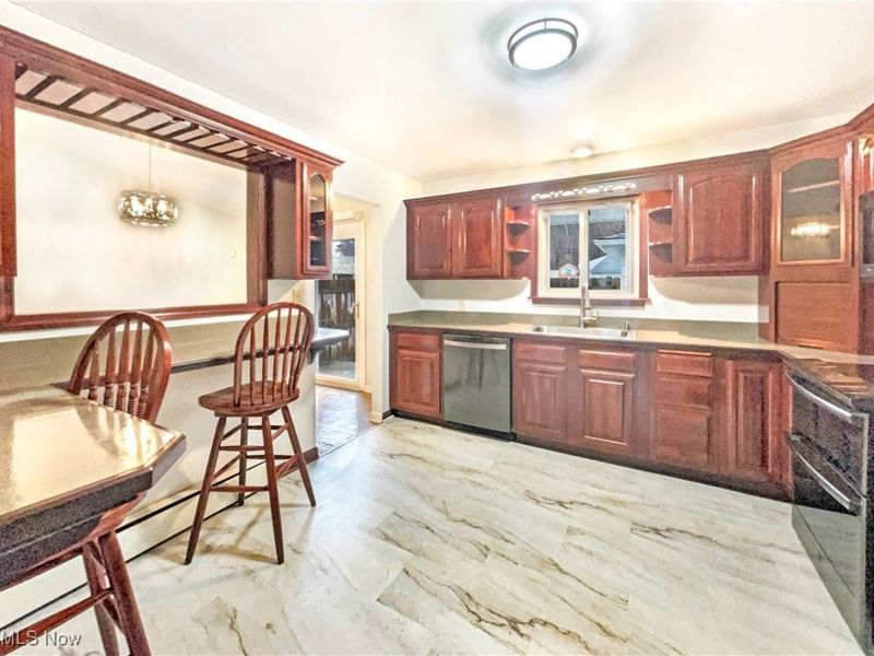 1173 Madrid Drive, Akron, OH 44313 Photo 8