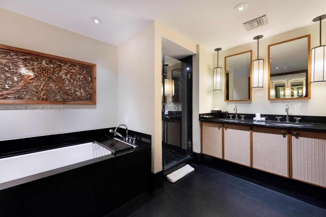 101 20th St, Unit 2004, Miami Beach, FL 33139 Photo