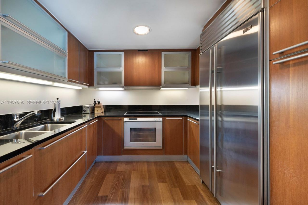 101 20th St, Unit 2004, Miami Beach, FL 33139 Photo
